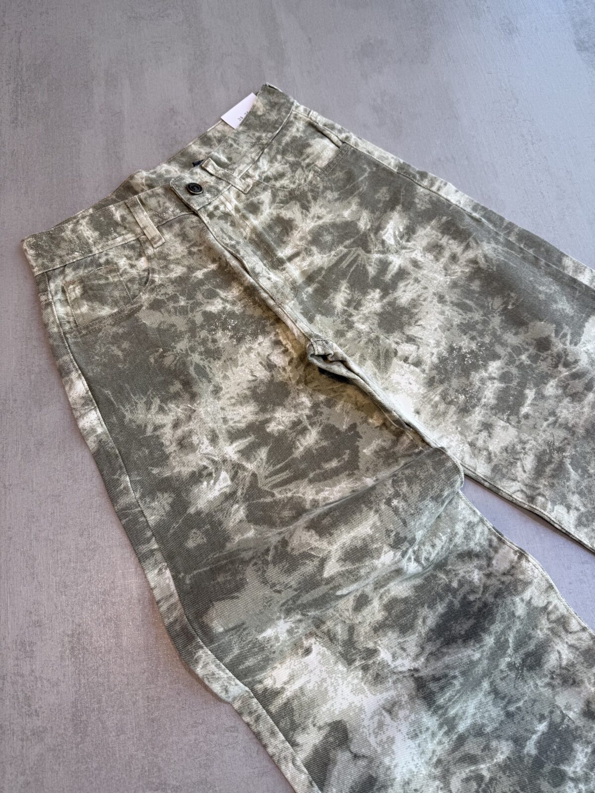 Jeans real tree