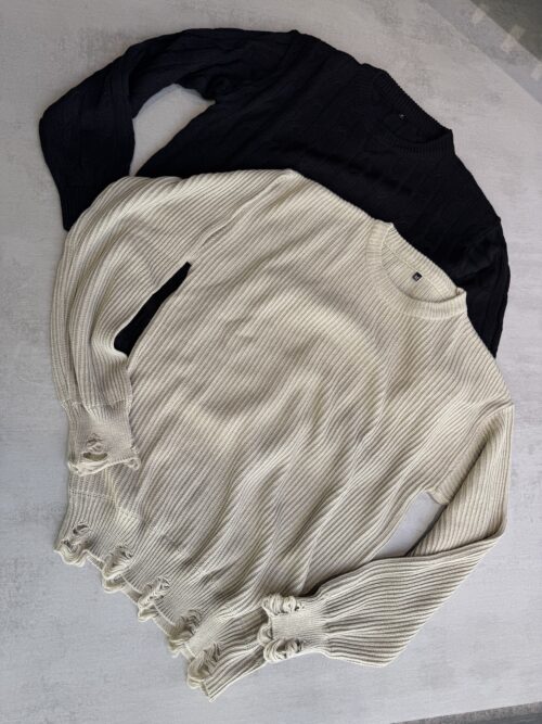 IMG_9345 Sweater rasgado