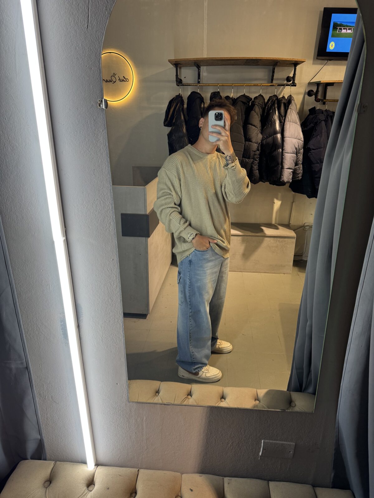 Sweater rasgado